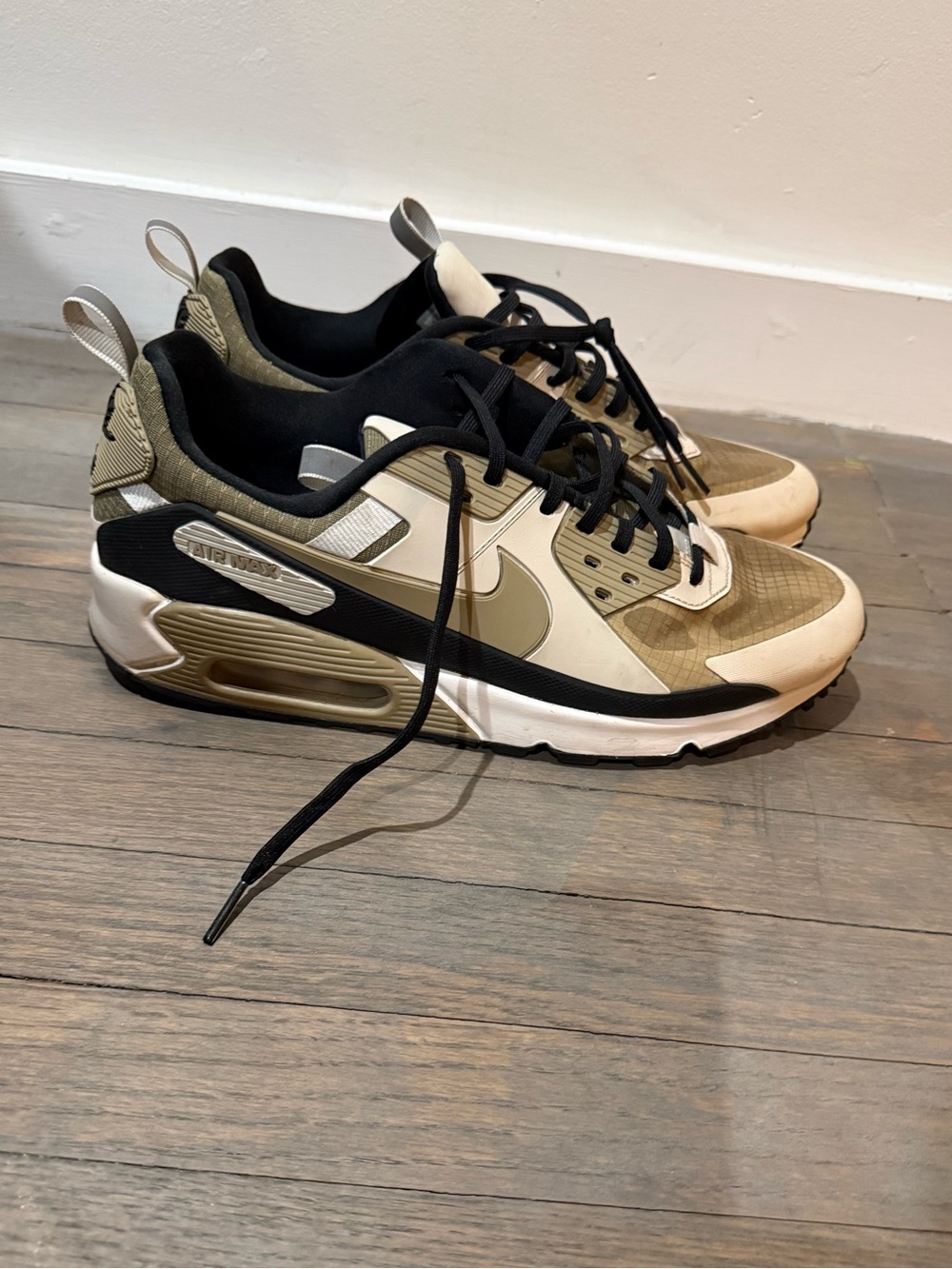 Nike Air Max 90 Sneakers in Olive, Black & Cream